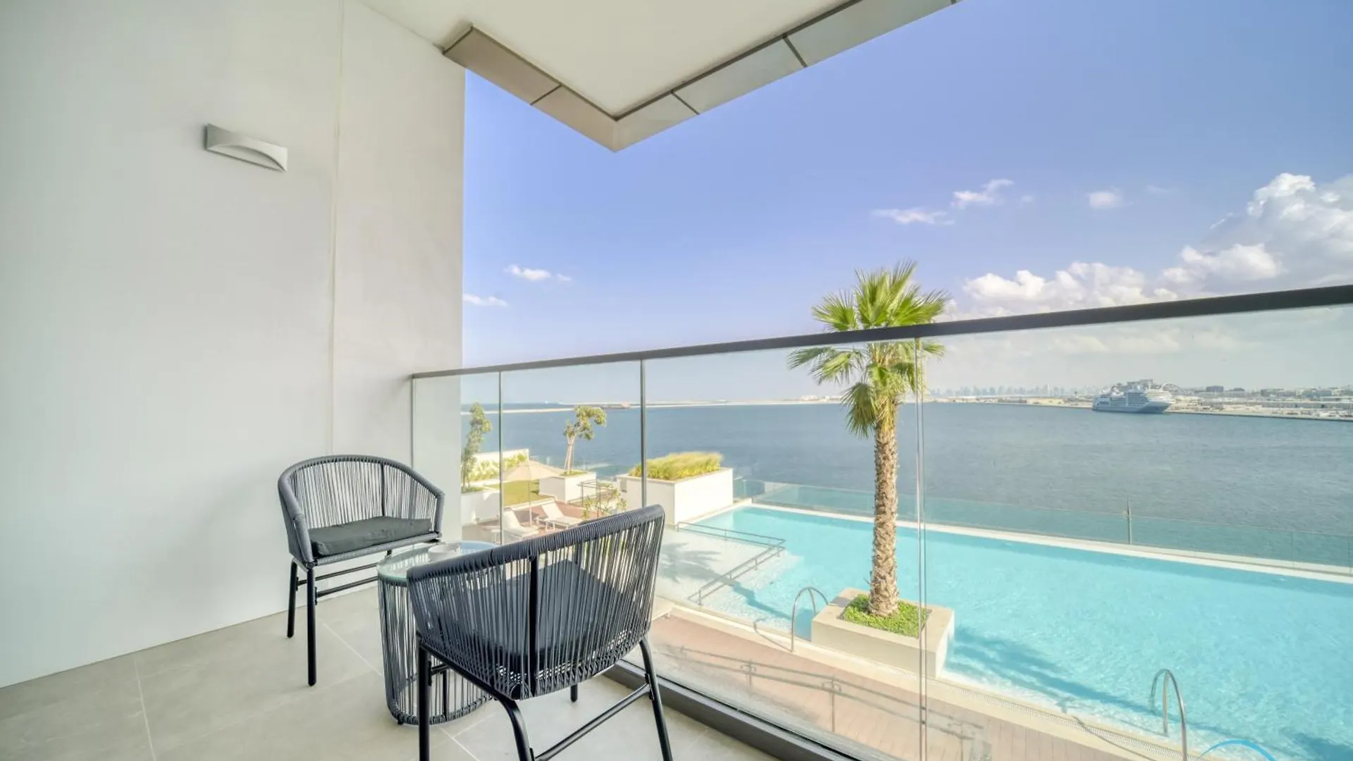 Serene 1Br At The Anwa By Omniyat Dubai Maritime City By Deluxe Holiday Homes